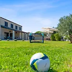 Villa Stellar