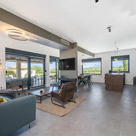 Villa Stellar Brtonigla