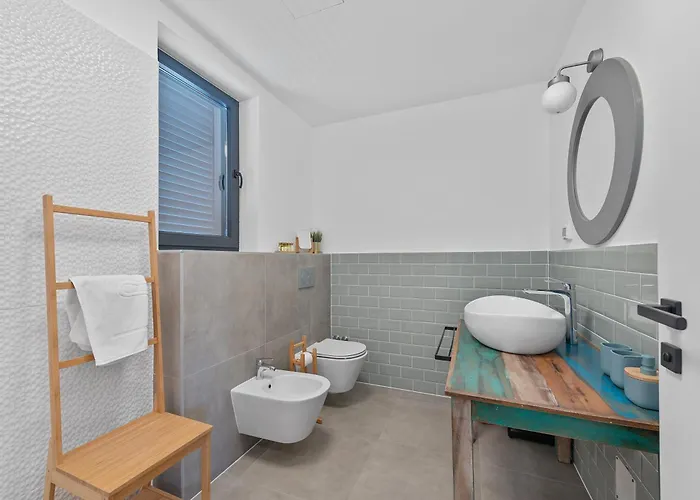 Stellar 빌라 브르토니글라